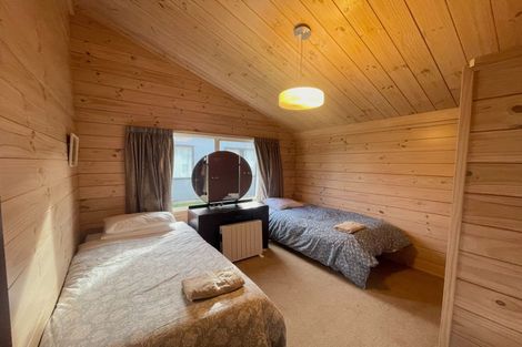 Photo of property in 37 Benmore Place, Glenorchy, 9372