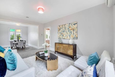 Photo of property in 55 Chislehurst Street, Henderson, Auckland, 0612