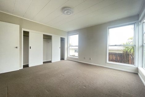 Photo of property in 4 Hewlett Road, Massey, Auckland, 0614