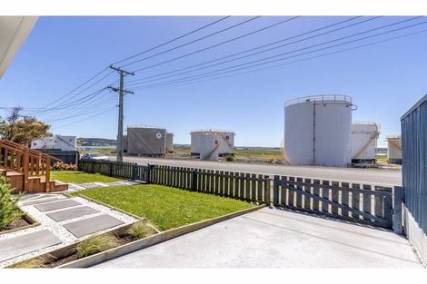 Photo of property in 28 Ocean Beach Road, Bluff, 9814