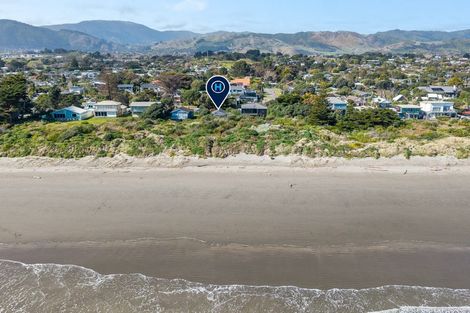Photo of property in 59 Tutere Street, Waikanae Beach, Waikanae, 5036
