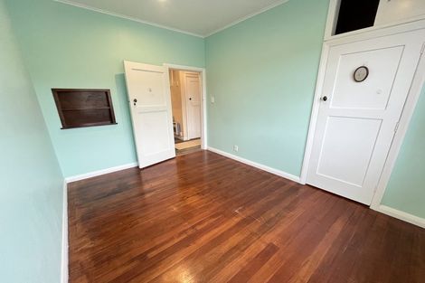 Photo of property in 1 Wavell Street, Karori, Wellington, 6012