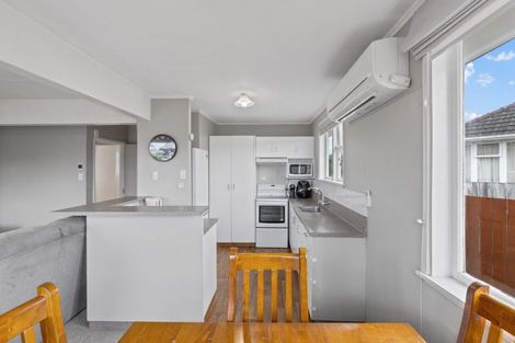 Photo of property in 8 Le Quesne Place, Fairfield, Hamilton, 3214