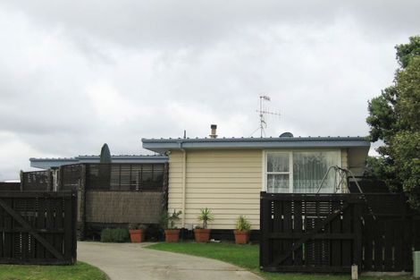 Photo of property in 6 Rangiatea Street, Paraparaumu Beach, Paraparaumu, 5032