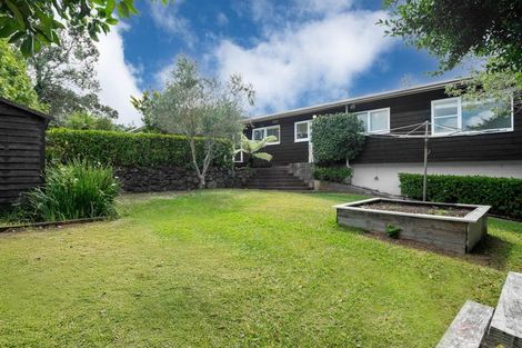 Photo of property in 46 Woodstock Road, Forrest Hill, Auckland, 0620