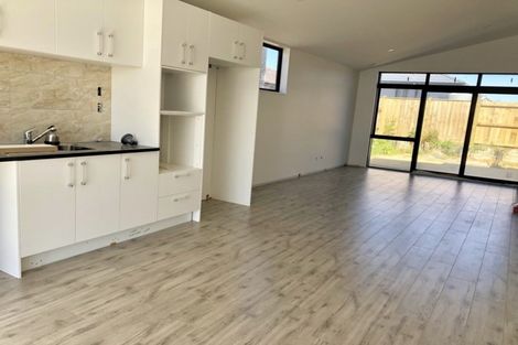 Photo of property in 15 Hoiho Road, Pukekohe, 2120