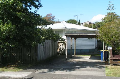 Photo of property in 1/31 Seine Road, Forrest Hill, Auckland, 0620