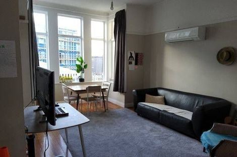 Photo of property in 21a Hargreaves Street, Mount Cook, Wellington, 6021