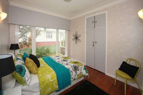 Photo of property in 35 Archibald Road, Kelston, Auckland, 0602