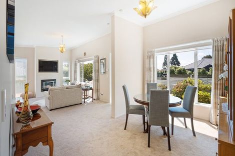 Photo of property in 4 Woodlau Rise, Huntsbury, Christchurch, 8022
