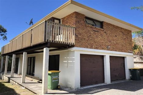 Photo of property in 2/3 Rae Road, Campbells Bay, Auckland, 0620