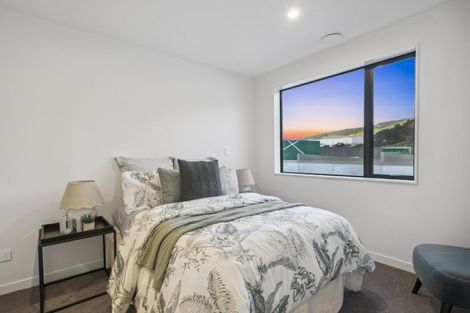 Photo of property in 9 Ara Paiwhenua, Tawa, Wellington, 5028