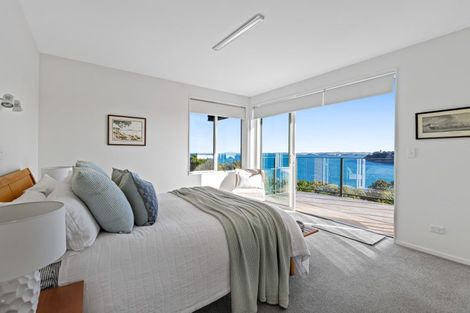 Photo of property in 52 Beauvoir Avenue, Matakatia, Whangaparaoa, 0930