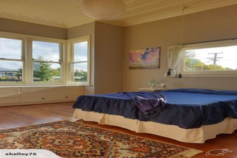 Photo of property in 27 Main Road, Owaka, 9535