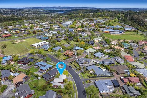 Photo of property in 1/8 Rifleman Rise, Unsworth Heights, Auckland, 0632