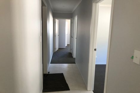 Photo of property in 23u4 Montgomery Crescent, Bader, Hamilton, 3206