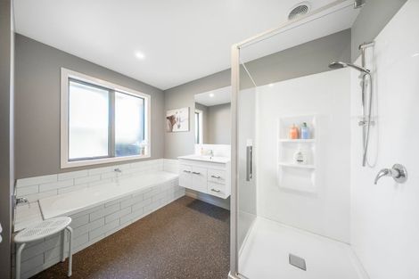Photo of property in 28 Rodeo Drive, Te Anau, 9600