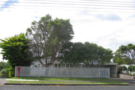 Photo of property in 75 College Road, Northcote, Auckland, 0627