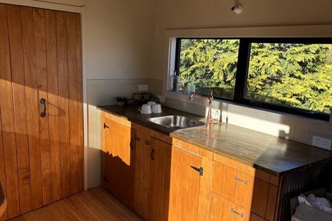 Photo of property in 2 Hill Street, Macraes, Palmerston, 9483