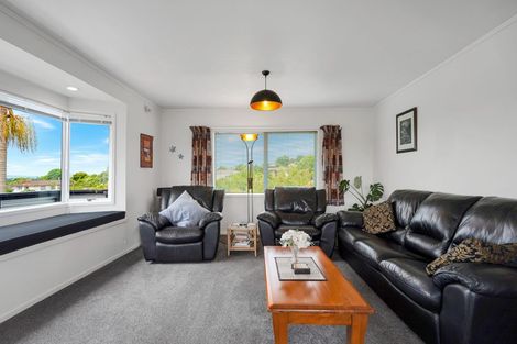 Photo of property in 14 Ebony Place, Massey, Auckland, 0614
