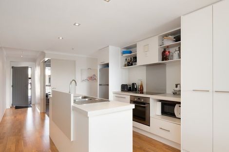 Photo of property in 202/332 Maunganui Road, Mount Maunganui, 3116