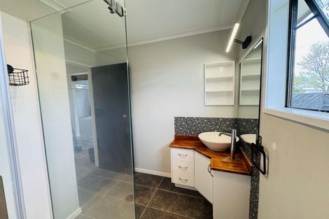 Photo of property in 50 Hillcrest Drive, Kelvin Grove, Palmerston North, 4414