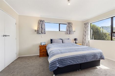 Photo of property in 19 Observatory Close, Whitby, Porirua, 5024