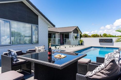Photo of property in 70 Jack Boyd Drive, Mangawhai Heads, Kaiwaka, 0573