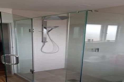Photo of property in 211 Sturges Road, Henderson, Auckland, 0612