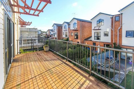 Photo of property in St Claire Village, 8/172 Mcleod Road, Te Atatu South, Auckland, 0610