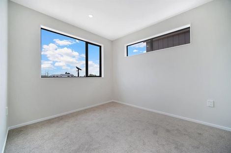 Photo of property in 67 Kaha Road, Papakura, 2110