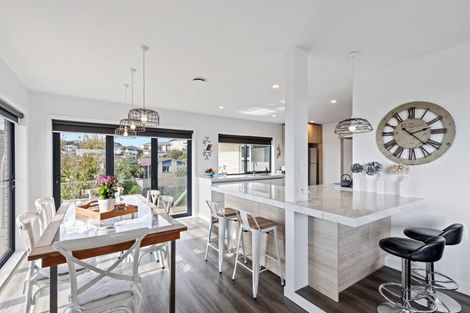 Photo of property in 9 Norwich Avenue, Spotswood, New Plymouth, 4310