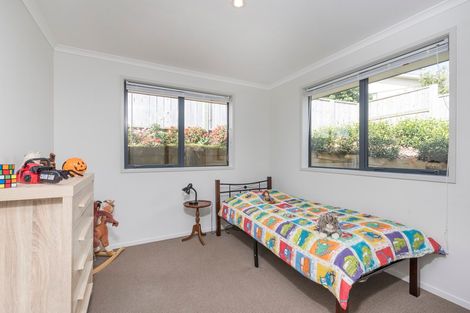 Photo of property in 13 Mcgowan Rise, Tuakau, 2121