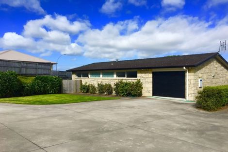 Photo of property in 3/21 Sardinia Rise, Bethlehem, Tauranga, 3110