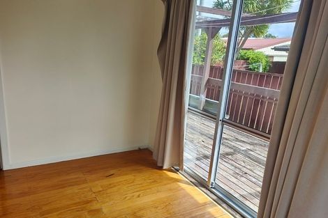 Photo of property in 38 Durham Street, Te Atatu Peninsula, Auckland, 0610