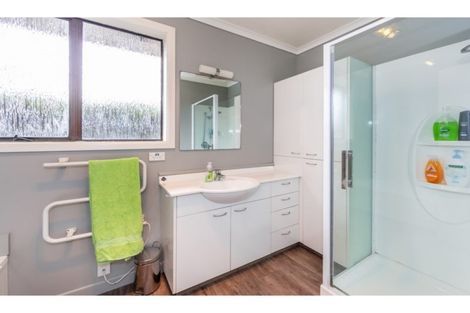 Photo of property in 53 Wingate Street, Redwood, Christchurch, 8051