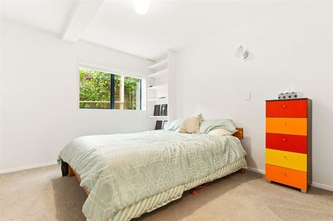 Photo of property in 48 Renata Crescent, Te Atatu Peninsula, Auckland, 0610