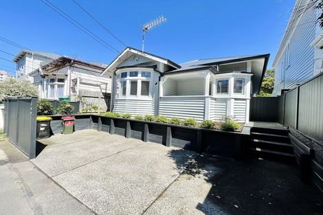 Photo of property in 166 Tasman Street, Mount Cook, Wellington, 6021