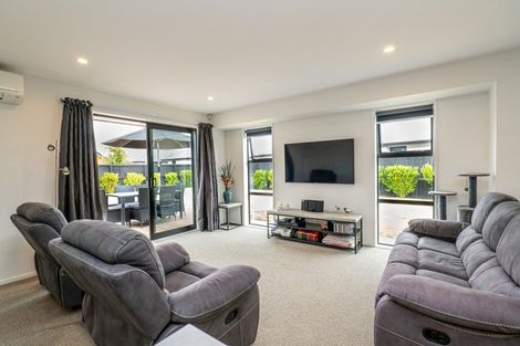 Photo of property in 5 Crest Place, Rolleston, 7615