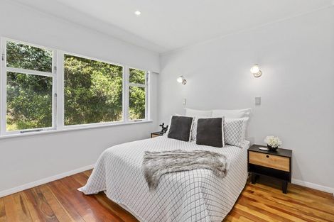 Photo of property in 7 Miles Crescent, Newlands, Wellington, 6037