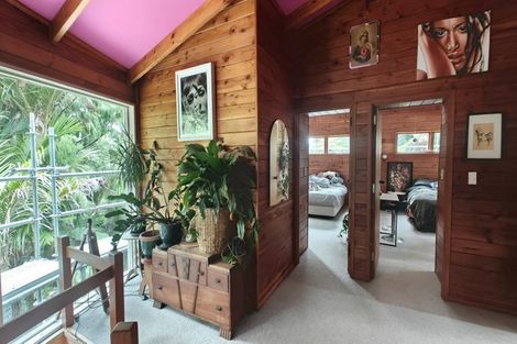 Photo of property in 26 Sylvan Valley Avenue, Titirangi, Auckland, 0604