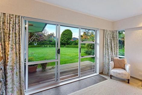 Photo of property in 9a Karaka Grove, Waikanae, 5036