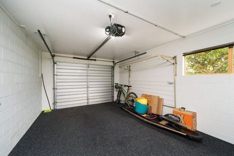 Photo of property in 32 Shelton Place, Feilding, 4702