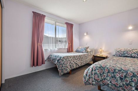 Photo of property in 142 Racecourse Road, Sockburn, Christchurch, 8042