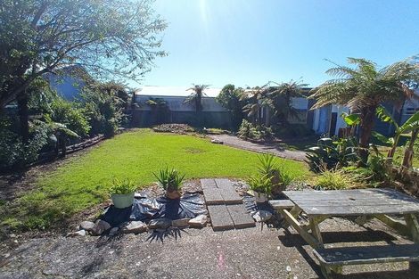 Photo of property in 129 Russell Street, Westport, 7825