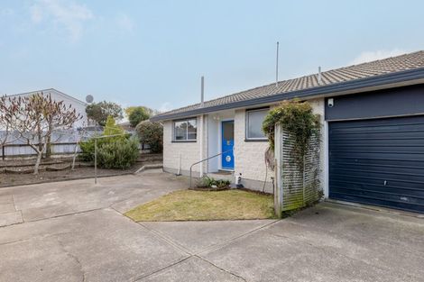 Photo of property in 2/8 Wanstead Place, Woolston, Christchurch, 8062