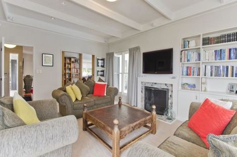 Photo of property in 4/39 Shakespeare Road, Milford, Auckland, 0620