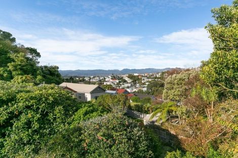 Photo of property in 82 Todman Street, Brooklyn, Wellington, 6021