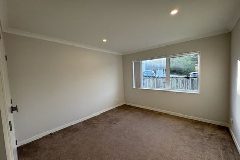 Photo of property in 18 Taurikura Way, Fairview Heights, Auckland, 0632
