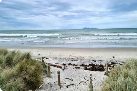 Photo of property in 5c Brighton Road, Waihi Beach, 3611